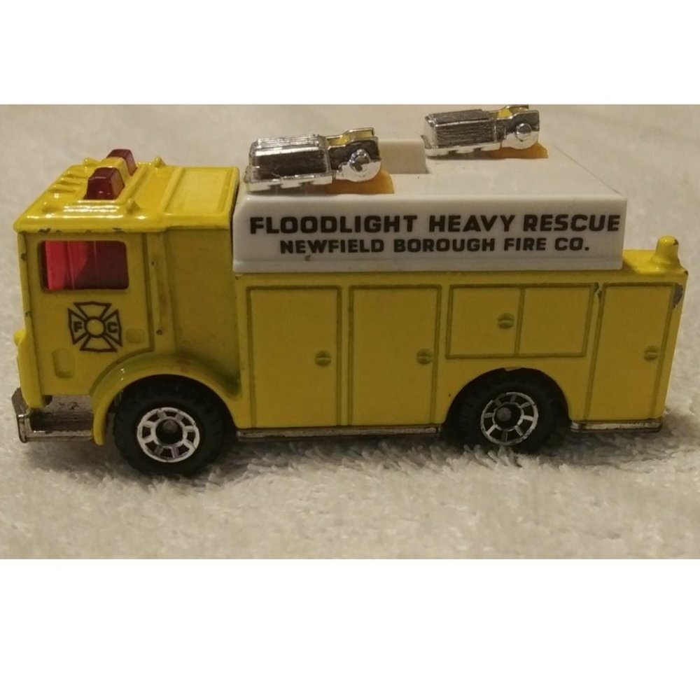 1991 Matchbox MB57 Mack Auxiliary Power Truck